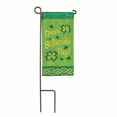 4" x 8" St. Patrick's Day Garden Flag With Pole