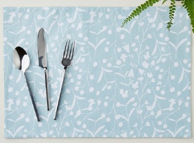 13" x 19" Blue and White Mist Coral Bells Fabric Placemat