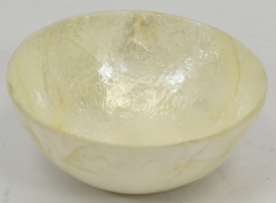 4" Round White Capiz Bowl