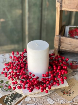 6.5" Opening Faux Red Berry Candle Ring