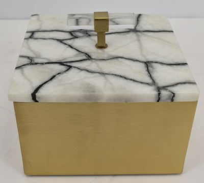 6" Sq White and Black Marble and Gold Metal With a Handle