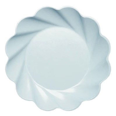 Pack of Eight 10" Sky Blue Scllop Edge Paper Plates