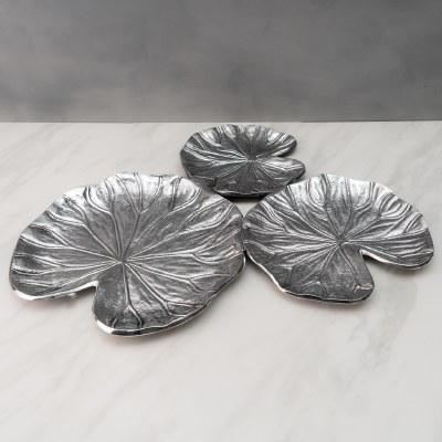 21" Silver Metal Flower Platter