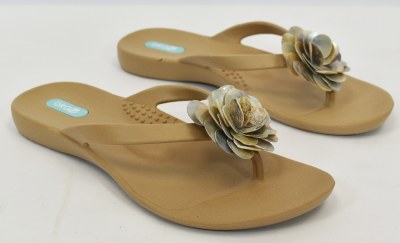 Size 10 Chai Lucy Flip Flops