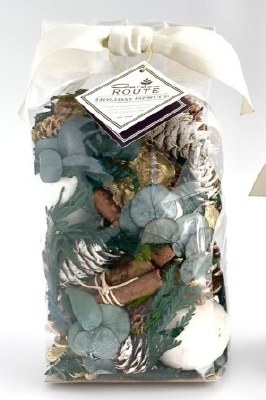 64 Oz Large Holiday Spruce Fragrance Potpourri Blend Bag