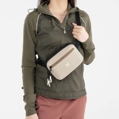 5" x 8" Con Leche Anti-Theft Hyk Hip Pack