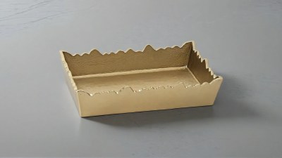 Gold Aluminum Jagged Edge Guest Towel Holder