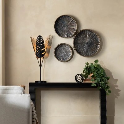 34" Black Tropical Leaves Metal Table Lamp