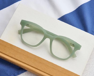 +2.00 Strength Light Green Zinnia Peepers