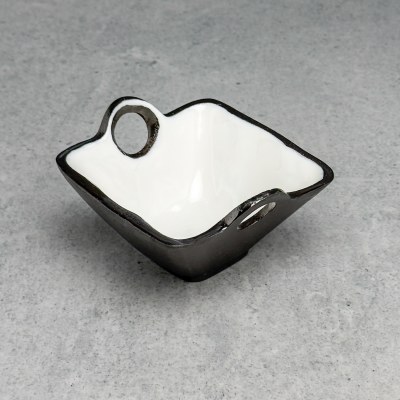 4" Sq Black and White Metal Bowl