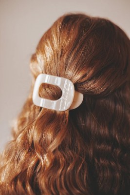 Small Beige Flat Round Hair Clip