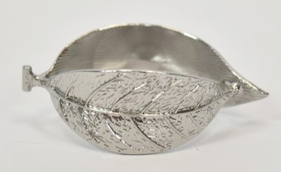Silver Toned Leaves Napkin Ring