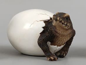 3" Polyresin Alligator Hatching From the End of an Egg Figurine