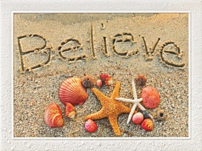 Box of 10 4" x 6" "Believe" Shell Beach Christmas Greeting Cards