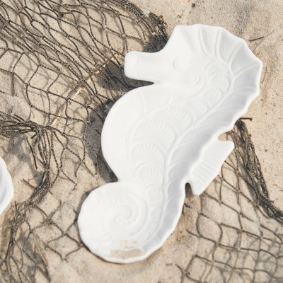 8" White Seahorse Ceramic Dish