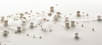 60" Cream & Ivory Pearlescent Bead Garland