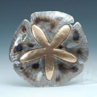 19" Round Silver and Gold Metal Sand Dollar Coastal Wall Art Plaque