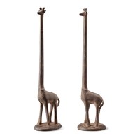 18" Rustic Giraffe Paper Towel Holder