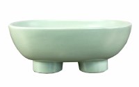 8" x 12" Light Green Ceramic Pistachio Footed Bowl