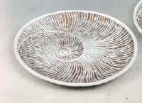16" Round White Wash Nautilius Polyresin Plate
