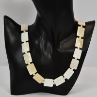 14" White Mother of Pearl Necklace