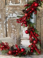 5' Faux Red Berries and Ornaments Pine Garland