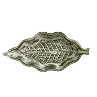 15" Green and White Tropical Leaf Dish