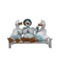 7" Three Ducks Sitting on a Bench Polyresin Stue