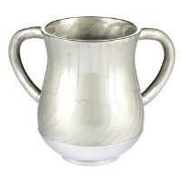 Aluminum Washing Cup Elegant Design Light Silver Color