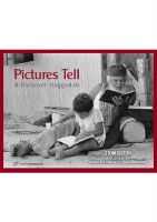 Pictures Tell A Passover Haggadah [Paperback]