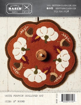 White Pumpkin Scalloped Mat