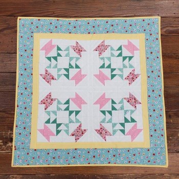 16 Baskets Table Topper Kit