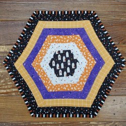 Hexagon Table Mat Kit Hallowee
