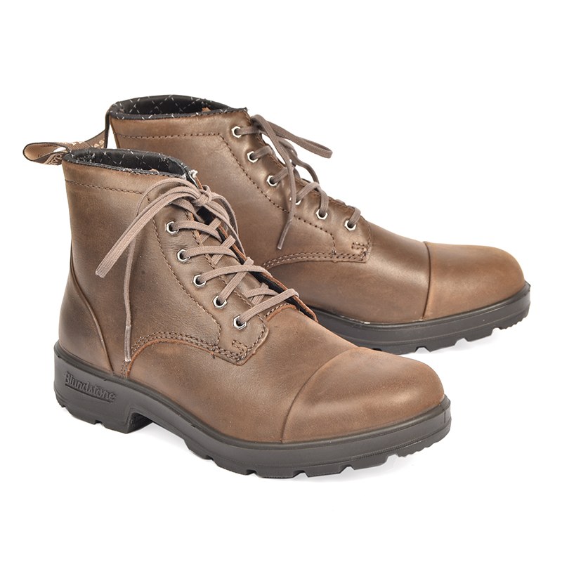 blundstone with laces