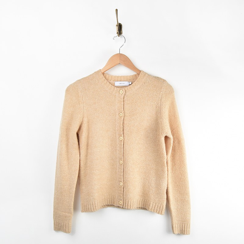 cardigan and vest set
