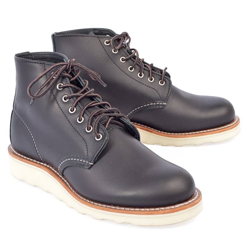 red wing round toe boots
