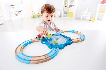 Hape Undersea Figure 8
