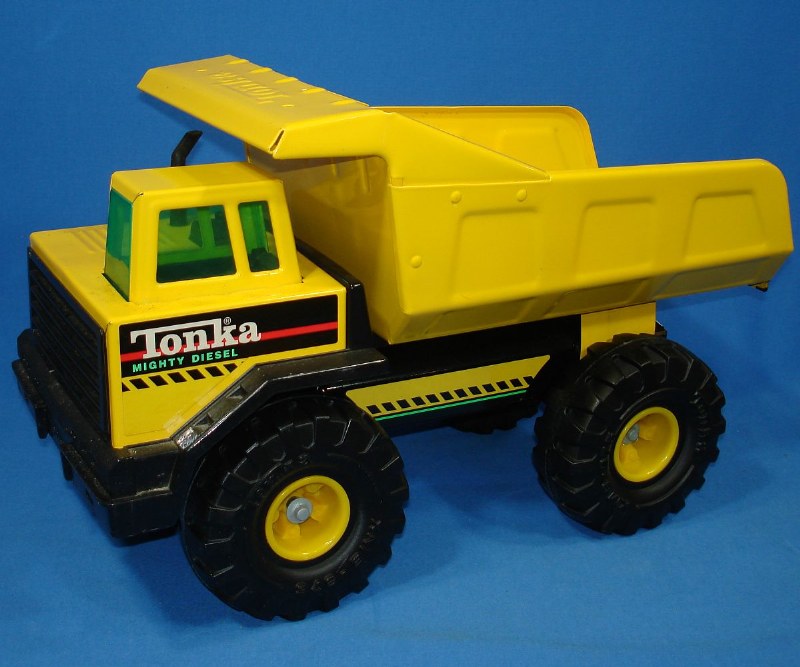 steel dump truck toy