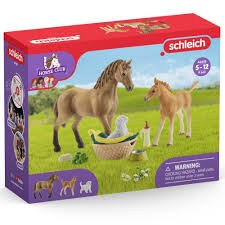 Schleich Horse Club Caring For Baby Animals 42432