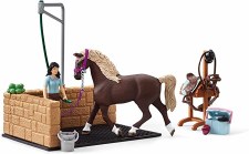 Schleich Horse World Washing Area With Emily And Luna