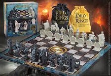 The Lord Of The Rings Battle For Middle Earth Chess Set