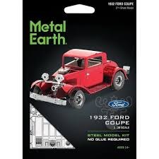 Metal Earth Ford 32 Coupe Steel Model Kit