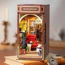 Rolife Booknook & Wonderland Book Store