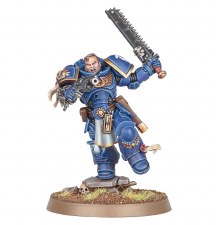 Warhammer 40k Space Marines Lieutenant Titus