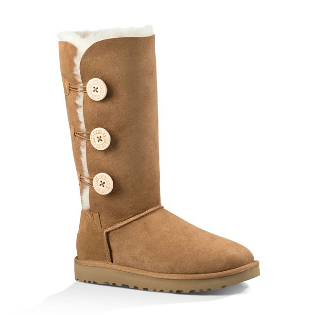 triple bailey button uggs