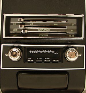 1967 1968 Camaro &amp; Firebird AM/FM Stereo Radio 200 watt