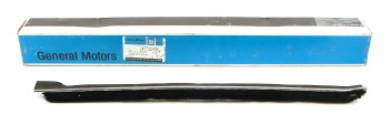 1968-1969 Camaro &amp; Firebird NOS Coupe Outer Quarter Windowfelt LH GM Part# 7725935