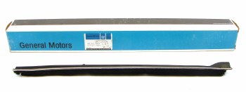 1968 1969 Camaro &amp; Firebird NOS Coupe Outer Quarter Windowfelt RH GM Part# 7725934