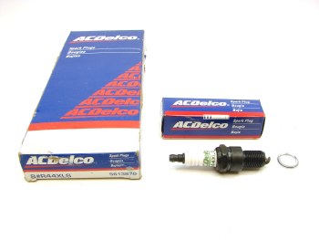 1969 1970 1971 Camaro Chevelle Nova Full Size NOS AC Delco Acniter R44XLS Spark Plugs
