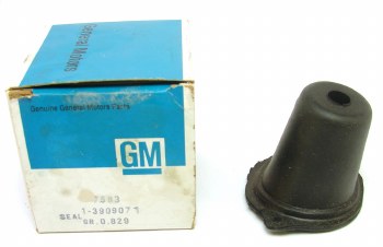 1967 1968 1969 Camaro Firebird Nova NOS Upper Clutch Rod Boot GM# 3909071